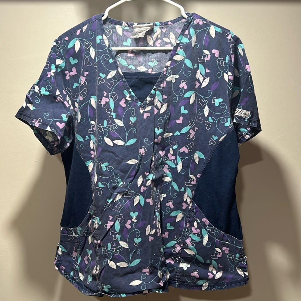 UA Scrubs top